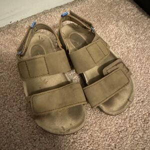 Boys brown sandals